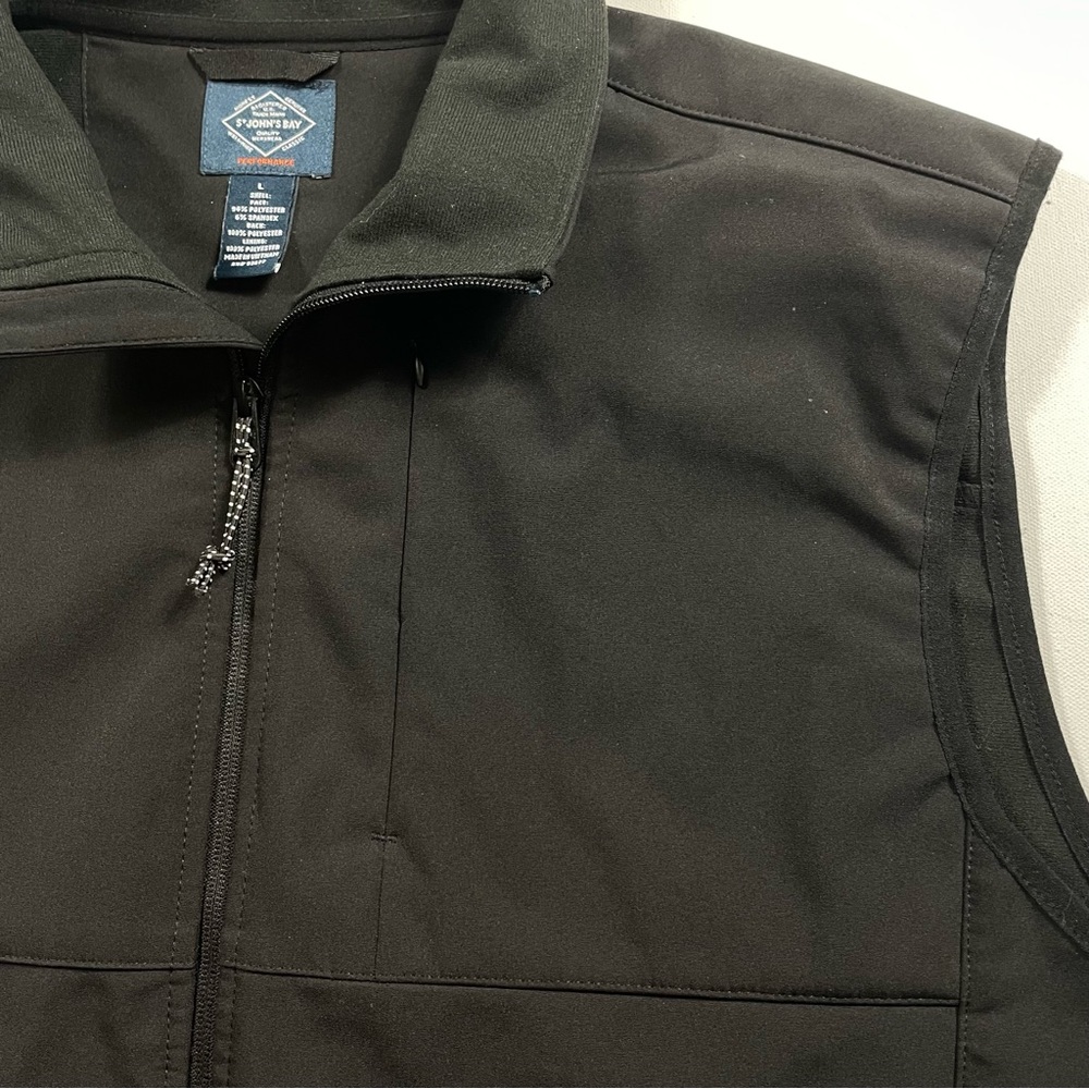 St. John’s Bay Performance Softshell Vest Black L… - image 5